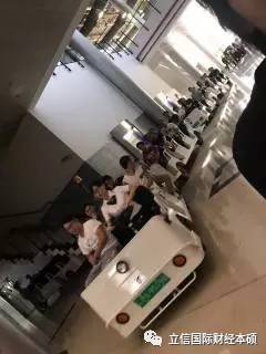 參觀體驗(yàn) ▏立信國際財(cái)經(jīng)學(xué)生上汽大眾廠參觀 感受汽車制造魅力